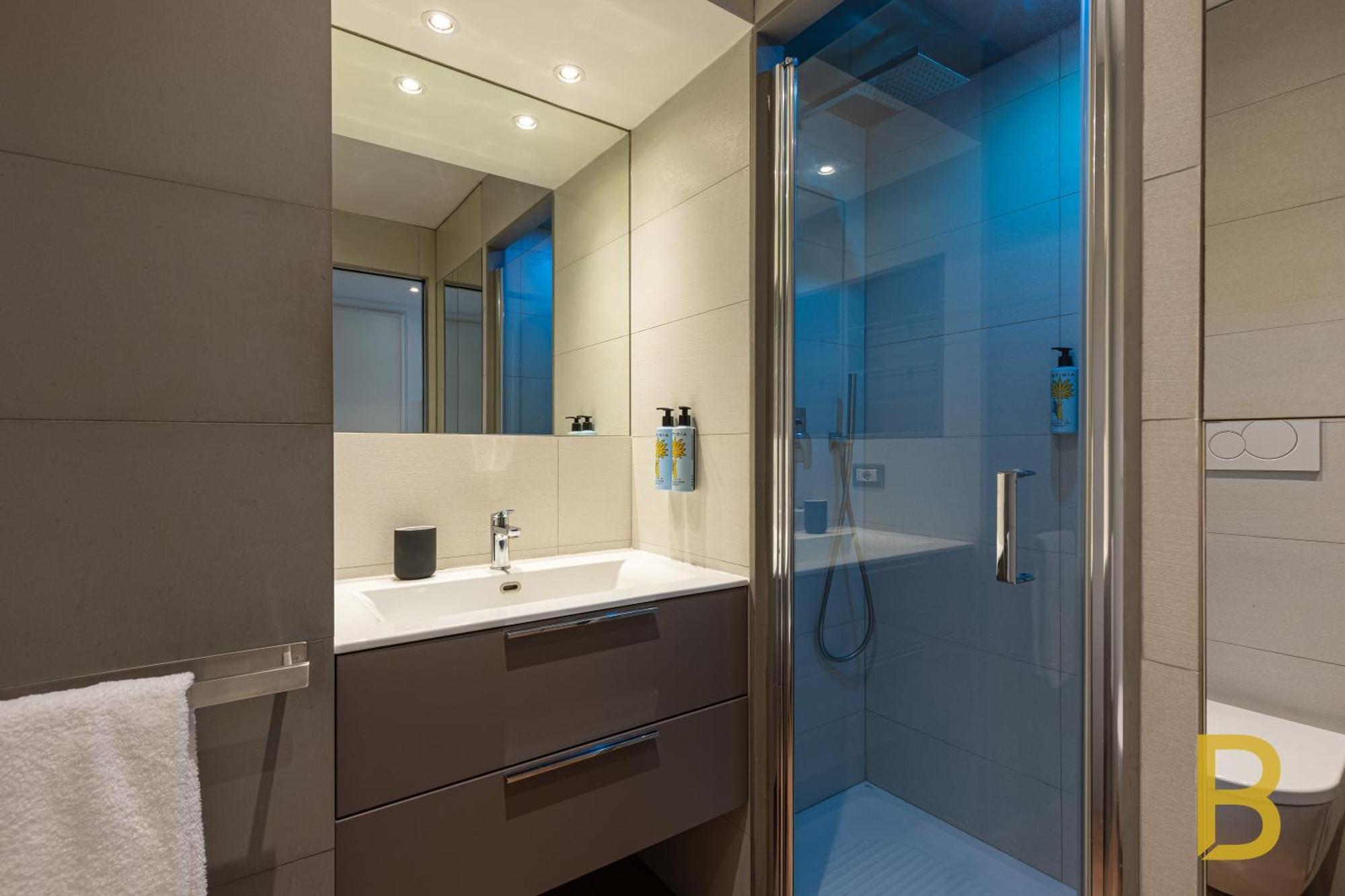 Beplace Garibaldi Suites Milan Extérieur photo